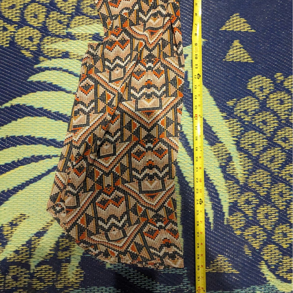 H&M Brown Tribal Boho Print Front Button Sleeveless Blouse, Size 10 - Picture 6 of 6